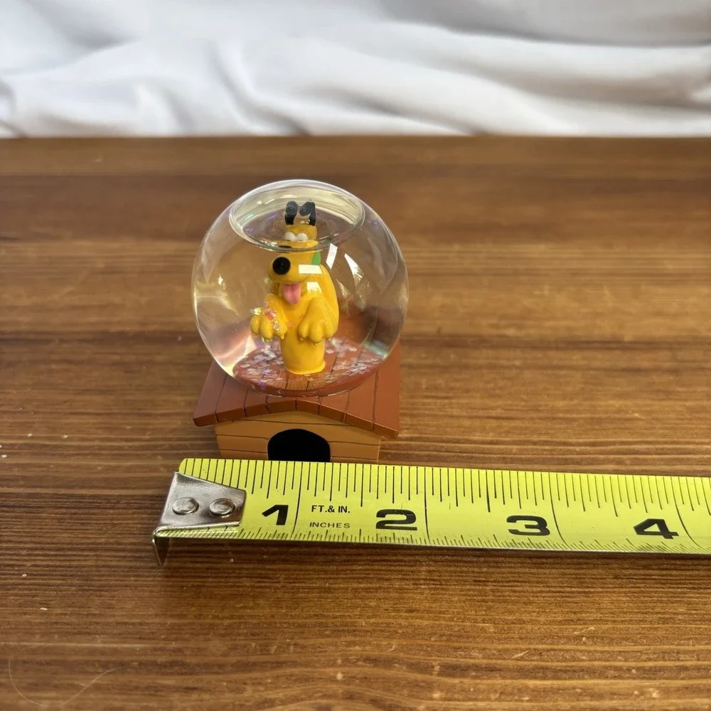 Disney Pluto Snow Globe Doghouse Mini Water Globe Figurine Collectible 2.5
